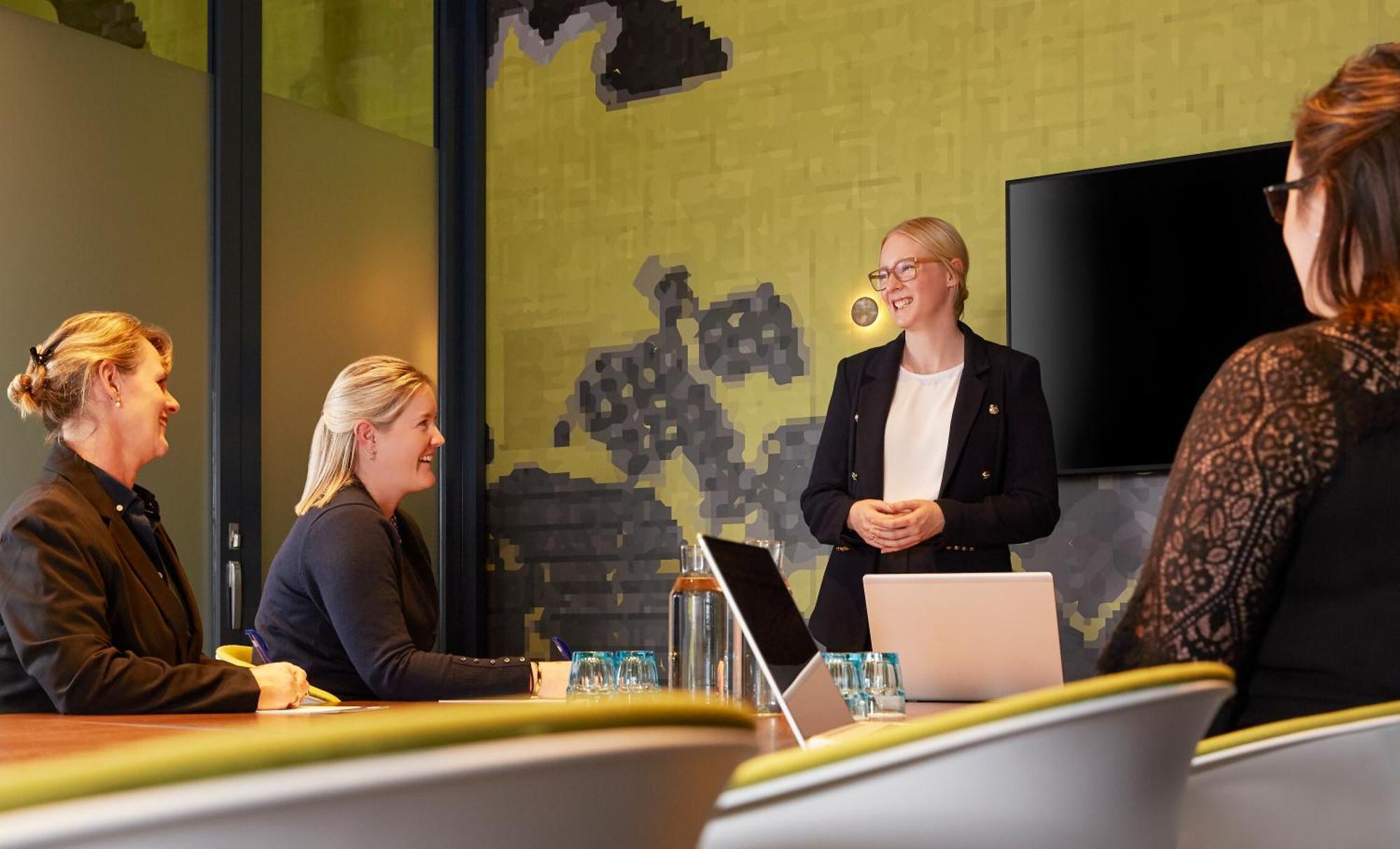 Holiday Inn Express Newcastle By Ihg Dış mekan fotoğraf